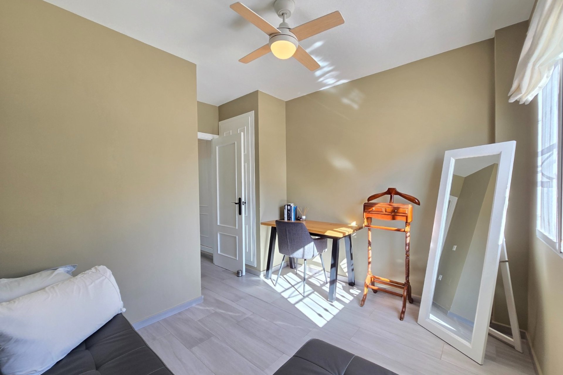 Resale - Apartment / Flat * -
Orihuela Costa * - Los Altos *