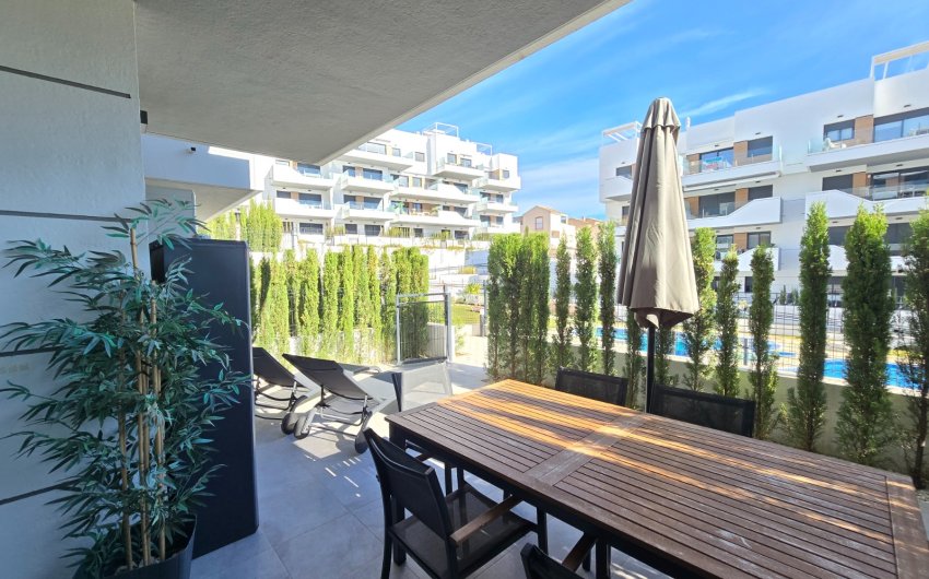 Resale - Apartment / Flat * -
Orihuela Costa - Villamartín *