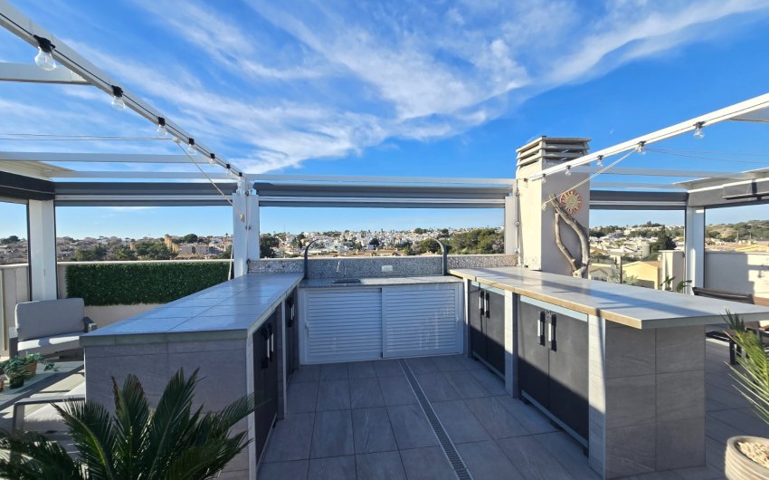 Resale - Apartment / Flat * -
Orihuela Costa * - Villamartín *