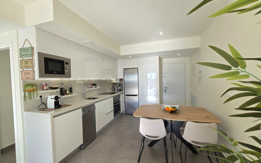 Resale - Apartment / Flat * -
Orihuela Costa * - Villamartín *