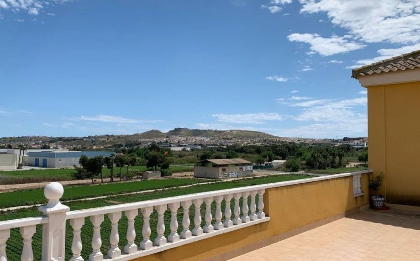 Resale - Apartment -
Formentera del Segura