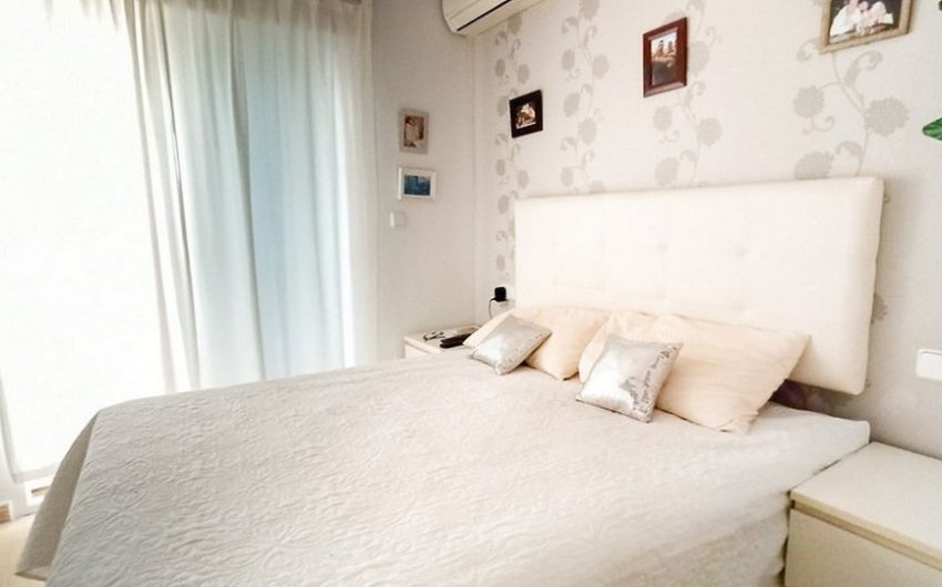 Resale - Apartment -
Formentera del Segura