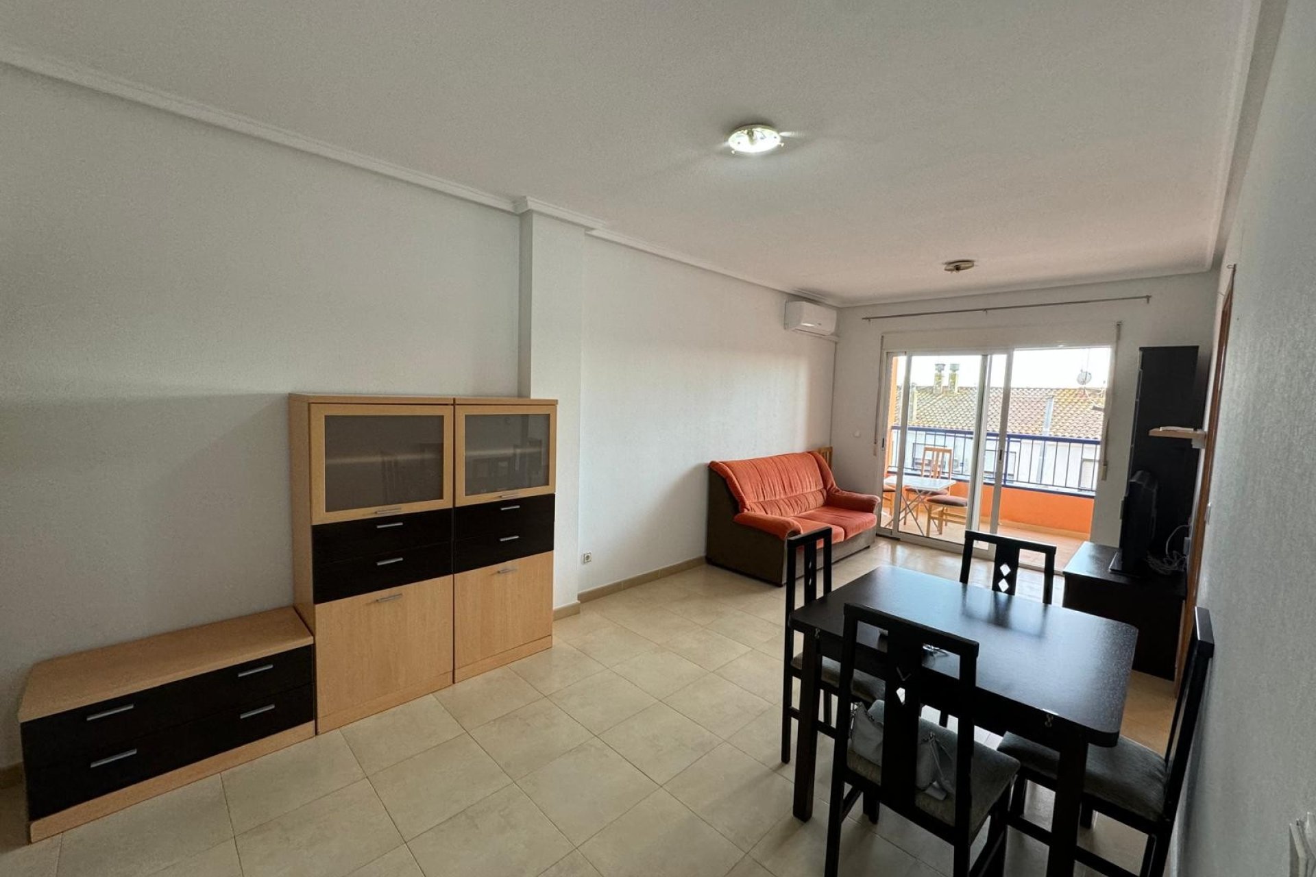 Resale - Apartment -
Formentera del Segura