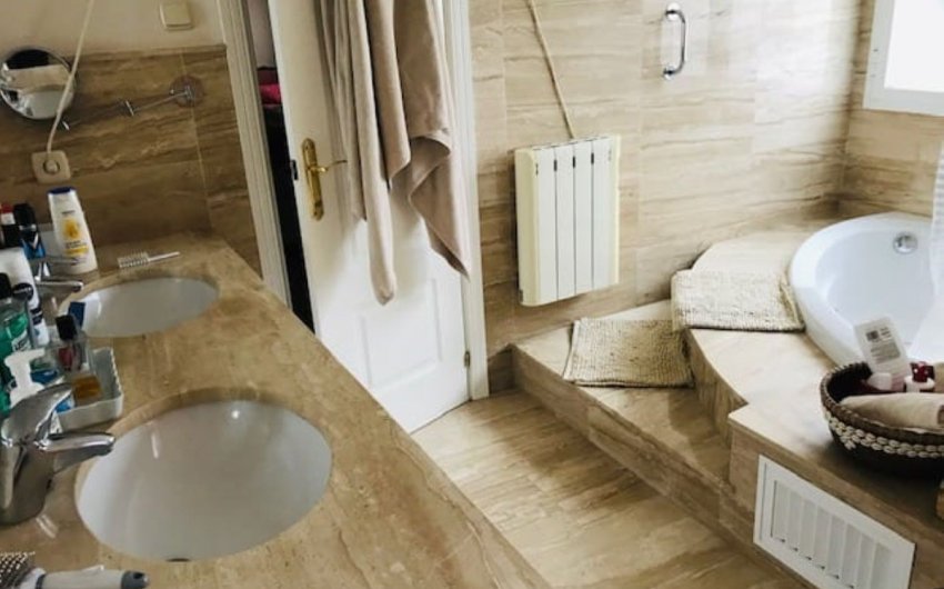 Resale - Apartment -
Guadalmina Baja - Costa del Sol