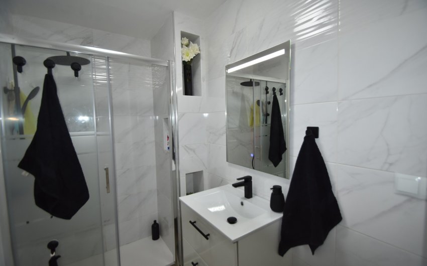 Resale - Apartment -
Guardamar del Segura - Center