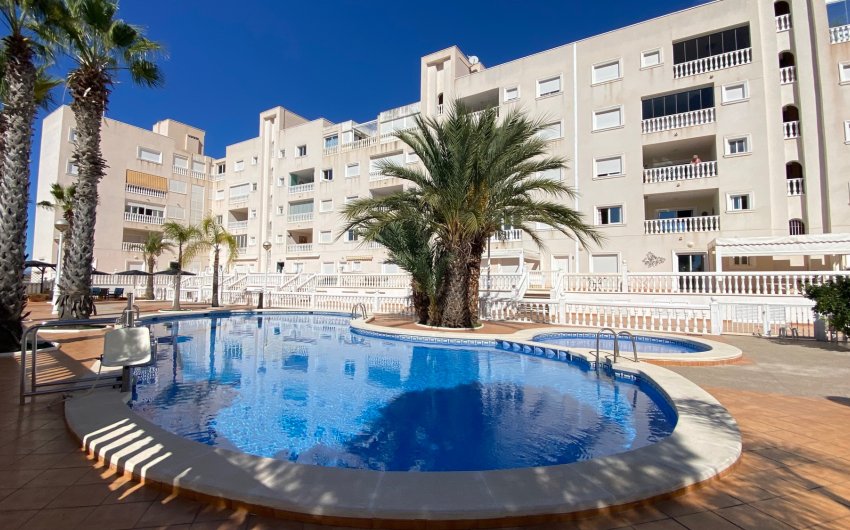 Resale - Apartment -
Guardamar del Segura - El Edén