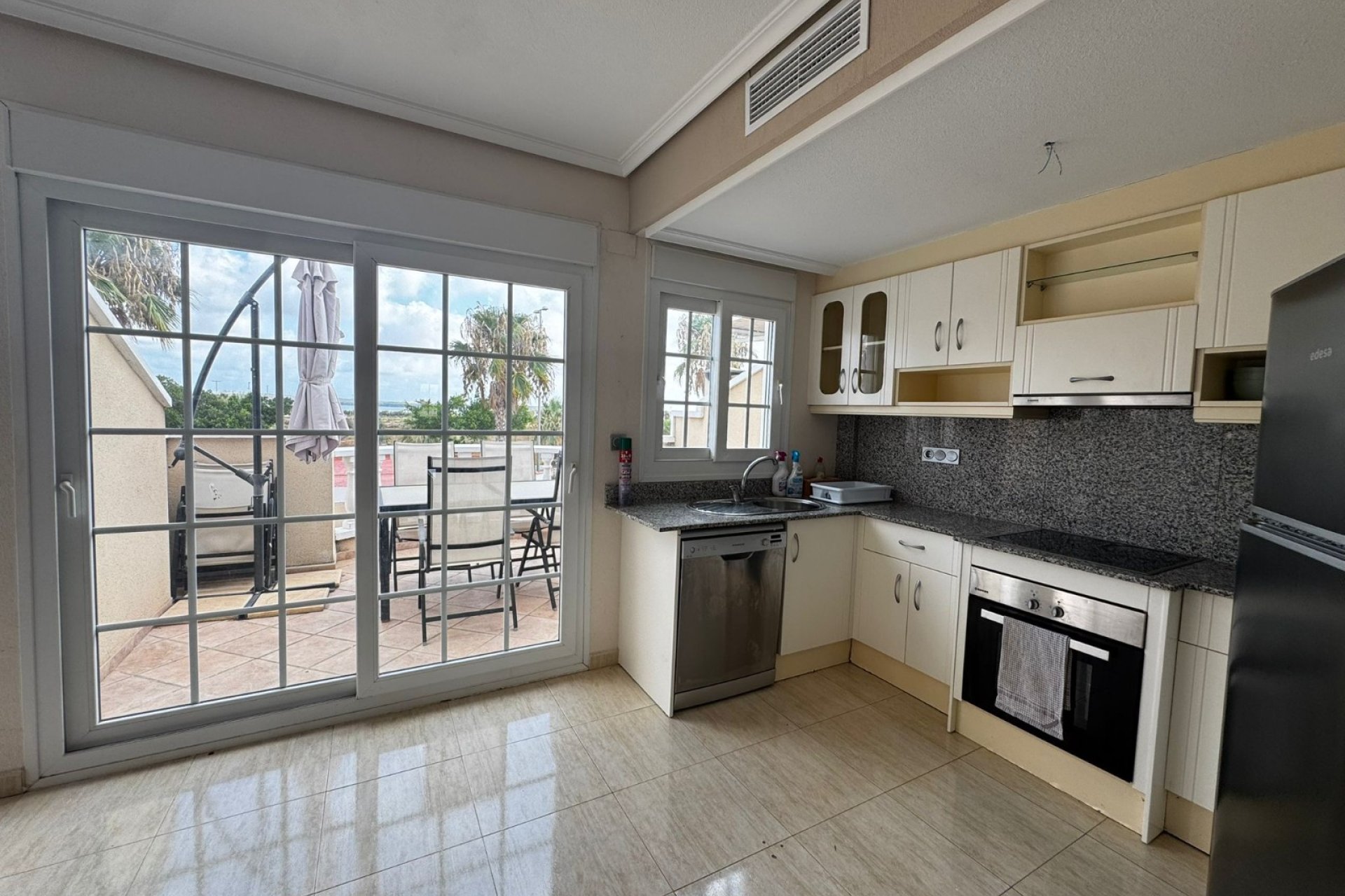 Resale - Apartment -
Guardamar del Segura - El Raso