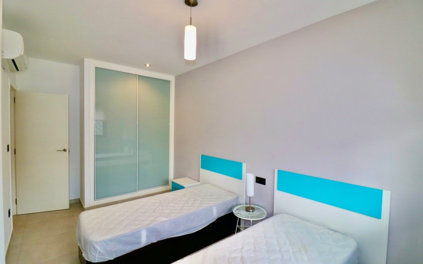 Resale - Apartment -
Guardamar del Segura - Guardamar - El Raso