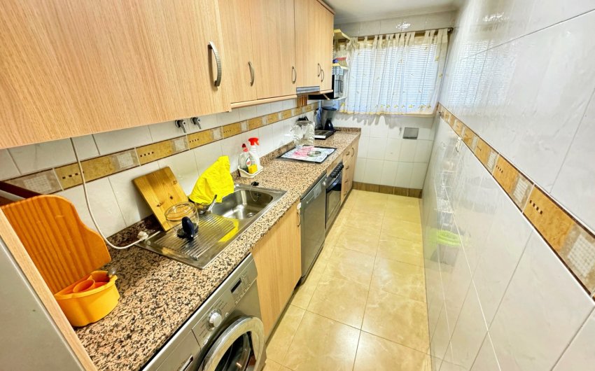 Resale - Apartment -
Guardamar del Segura - Plaza Porticada