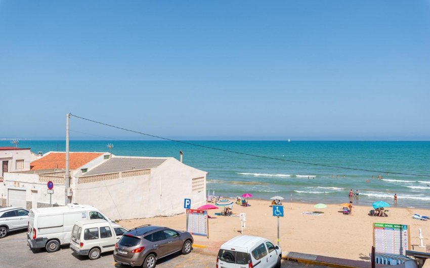 Resale - Apartment -
Guardamar del Segura - Pueblo