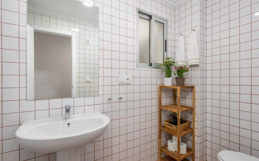 Resale - Apartment -
Guardamar del Segura - Pueblo