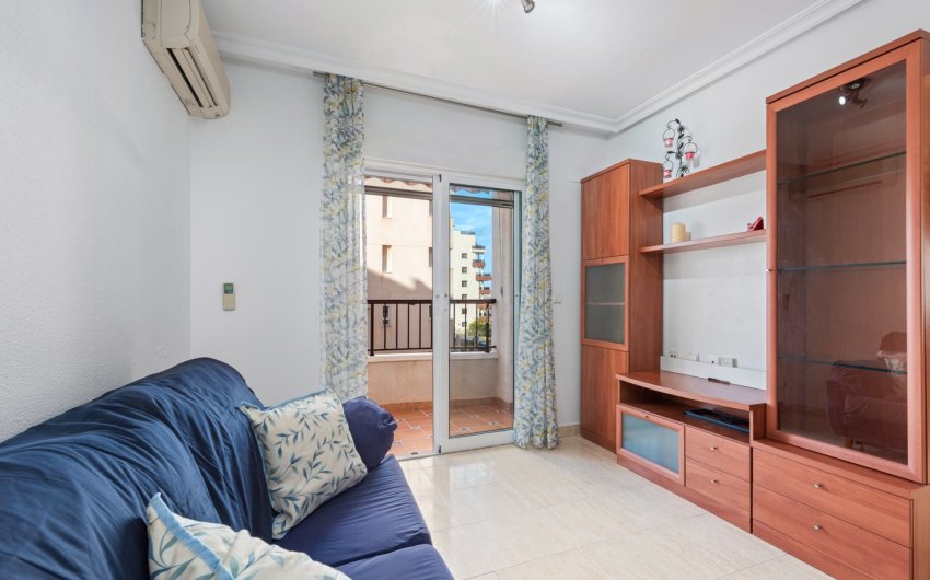 Resale - Apartment -
Guardamar del Segura - Pueblo