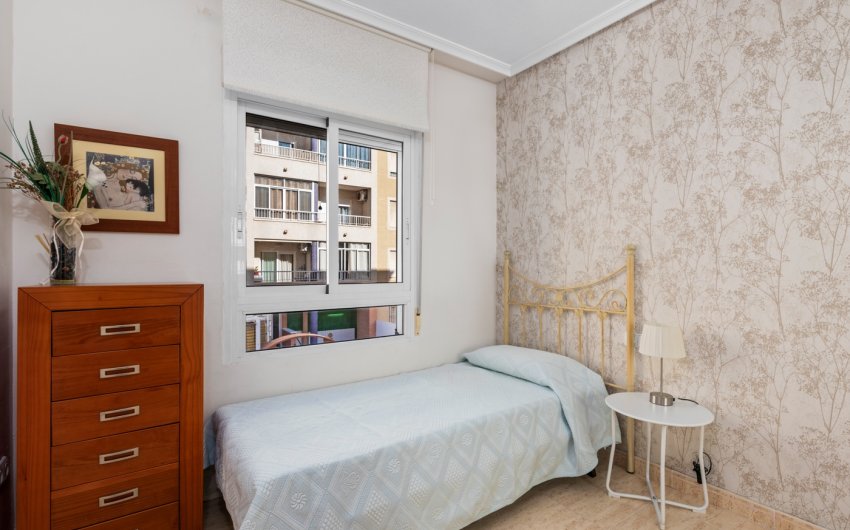 Resale - Apartment -
Guardamar del Segura - Pueblo