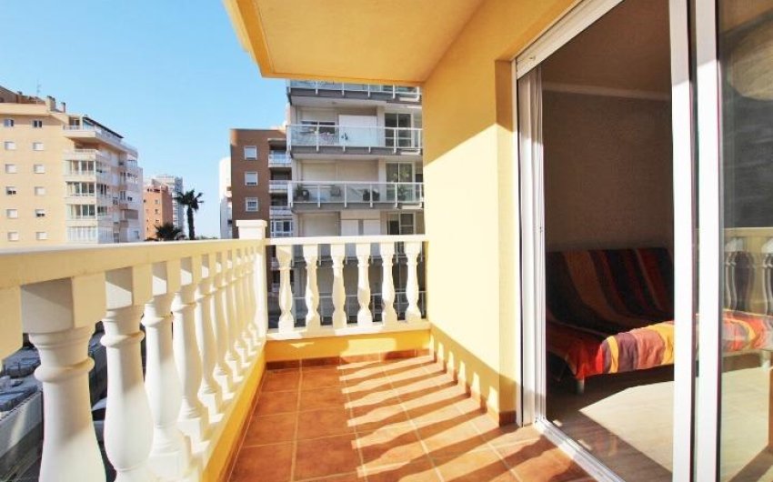 Resale - Apartment -
Guardamar del Segura - Puerto Deportivo