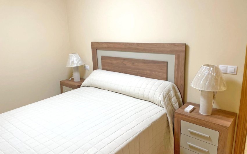 Resale - Apartment -
Guardamar del Segura - Puerto Deportivo