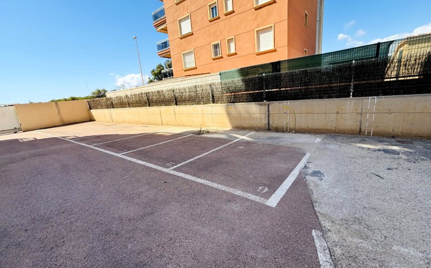 Resale - Apartment -
Guardamar del Segura - Puerto