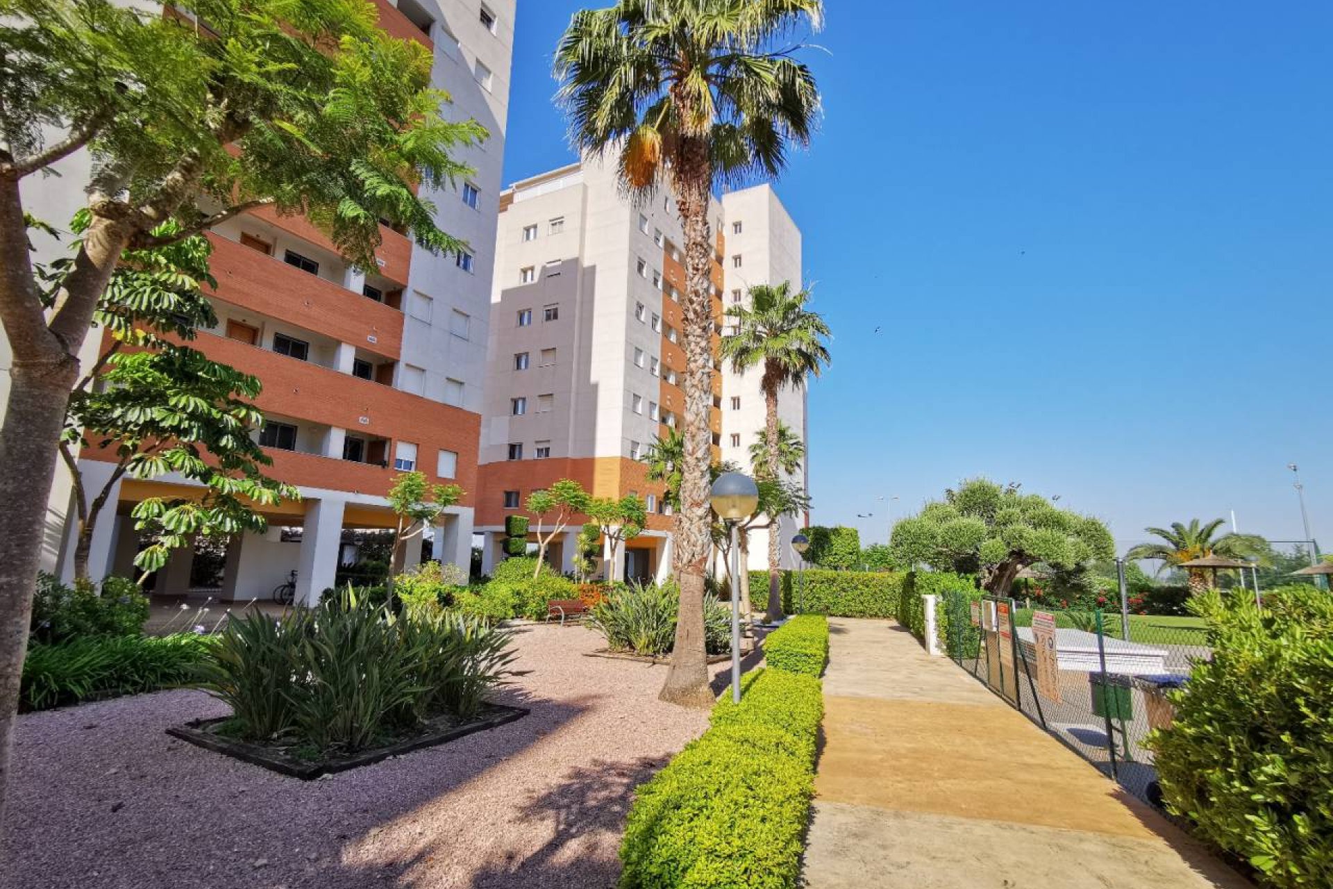 Resale - Apartment -
Guardamar del Segura - Puerto