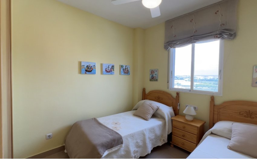 Resale - Apartment -
Guardamar del Segura - Puerto