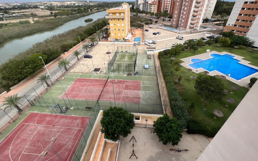 Resale - Apartment -
Guardamar del Segura - Puerto