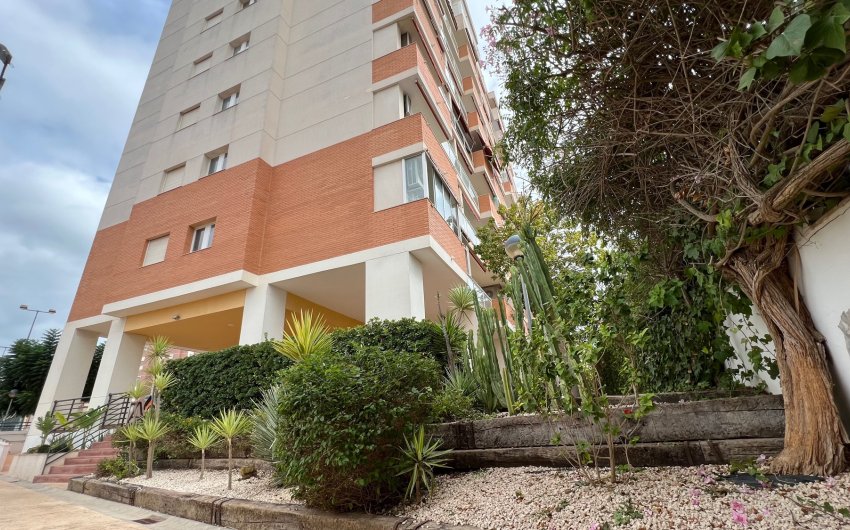 Resale - Apartment -
Guardamar del Segura - Puerto