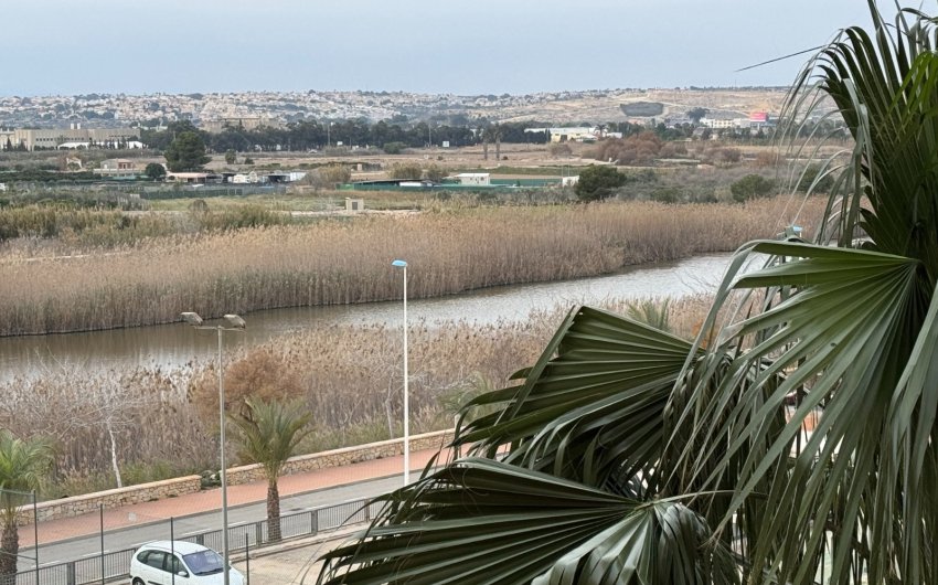 Resale - Apartment -
Guardamar del Segura - Puerto