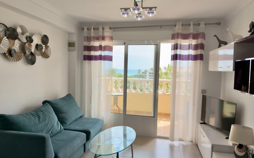 Resale - Apartment -
Guardamar del Segura - Urbanizaciones