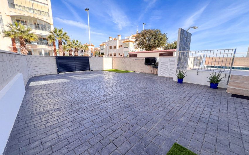 Resale - Apartment -
Guardamar del Segura - Urbanizaciones