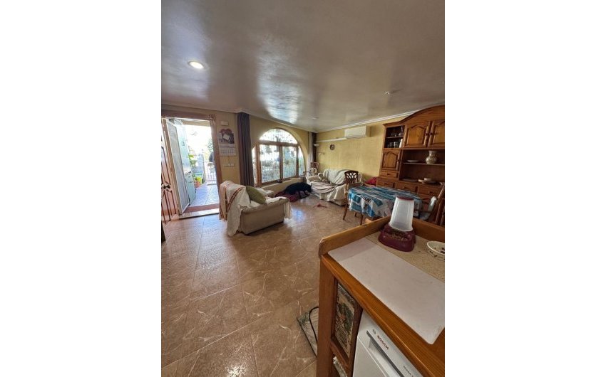 Resale - Apartment -
Guardamar del Segura - Urbanizaciones