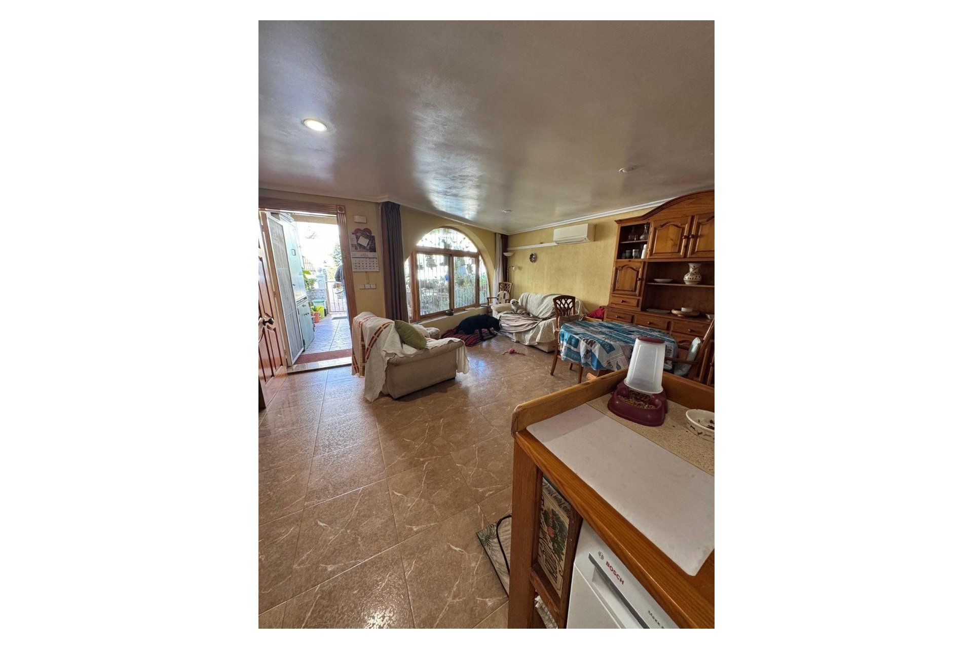 Resale - Apartment -
Guardamar del Segura - Urbanizaciones