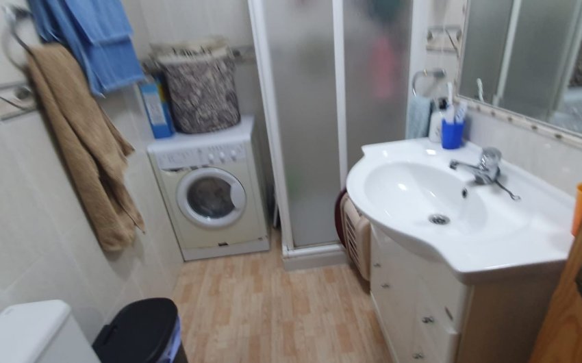 Resale - Apartment -
Guardamar del Segura - Urbanizaciones