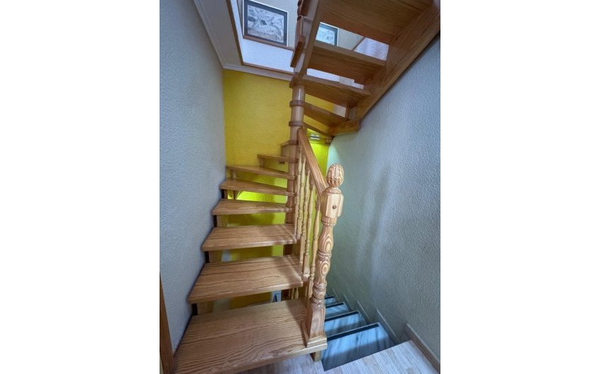 Resale - Apartment -
Guardamar del Segura - Urbanizaciones