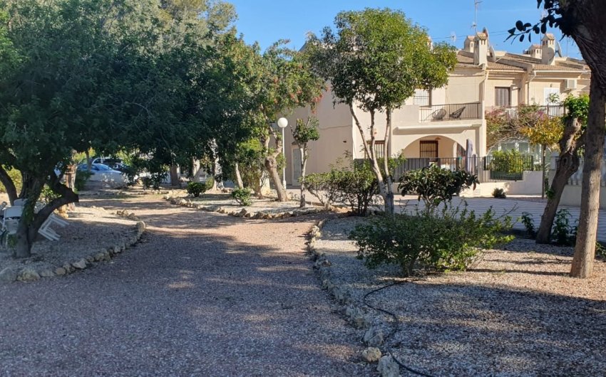 Resale - Apartment -
Guardamar del Segura - Urbanizaciones