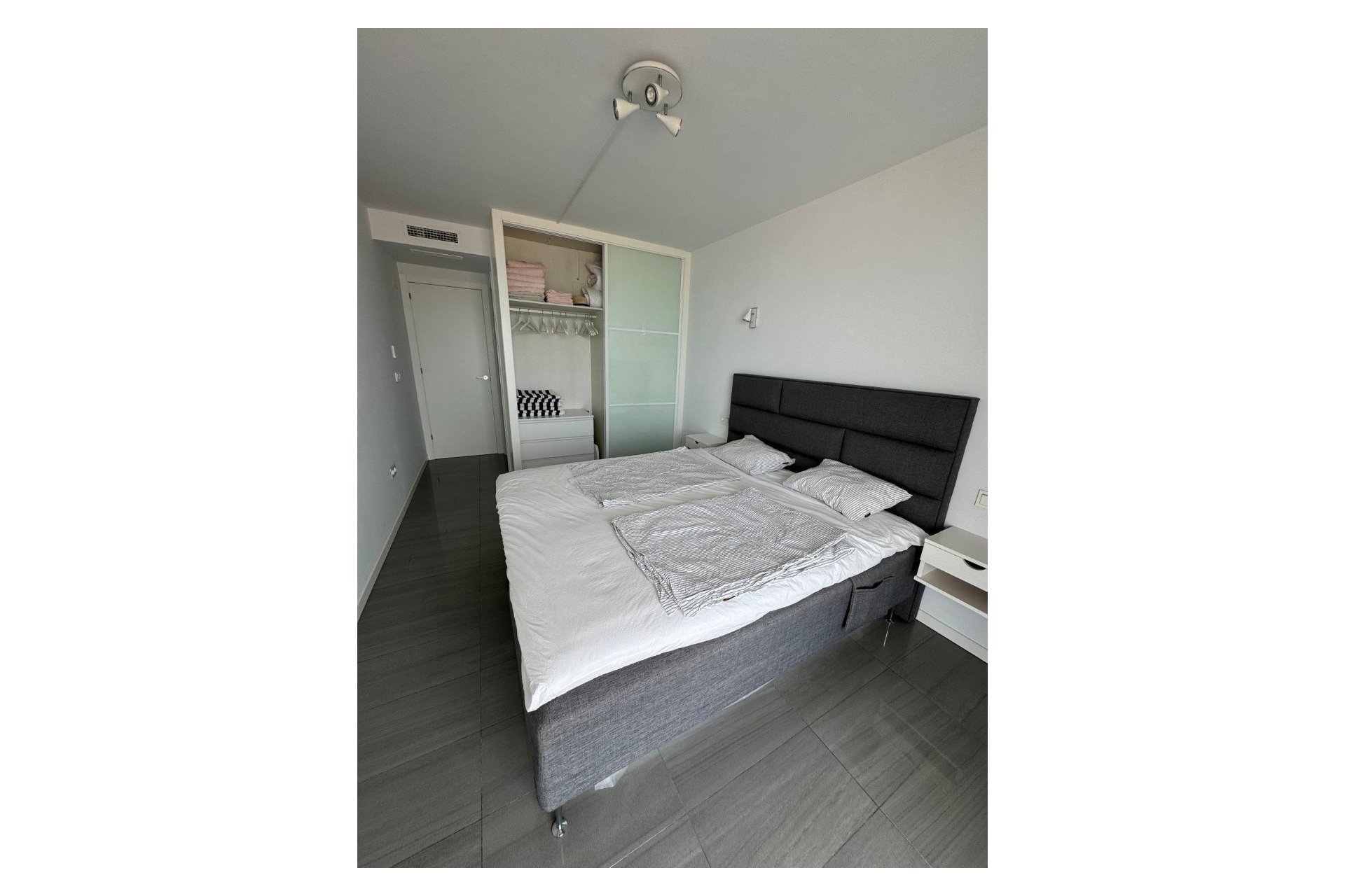 Resale - Apartment -
Guardamar del Segura