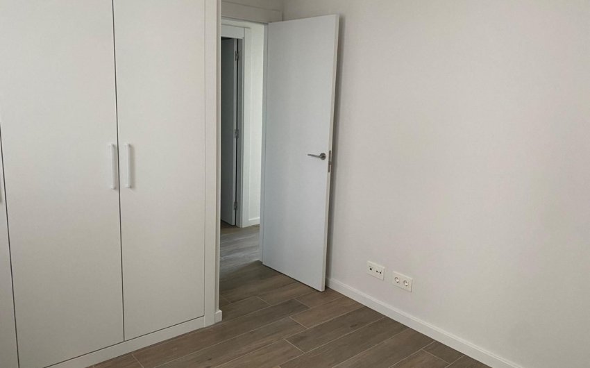 Resale - Apartment -
La Campana - Inland