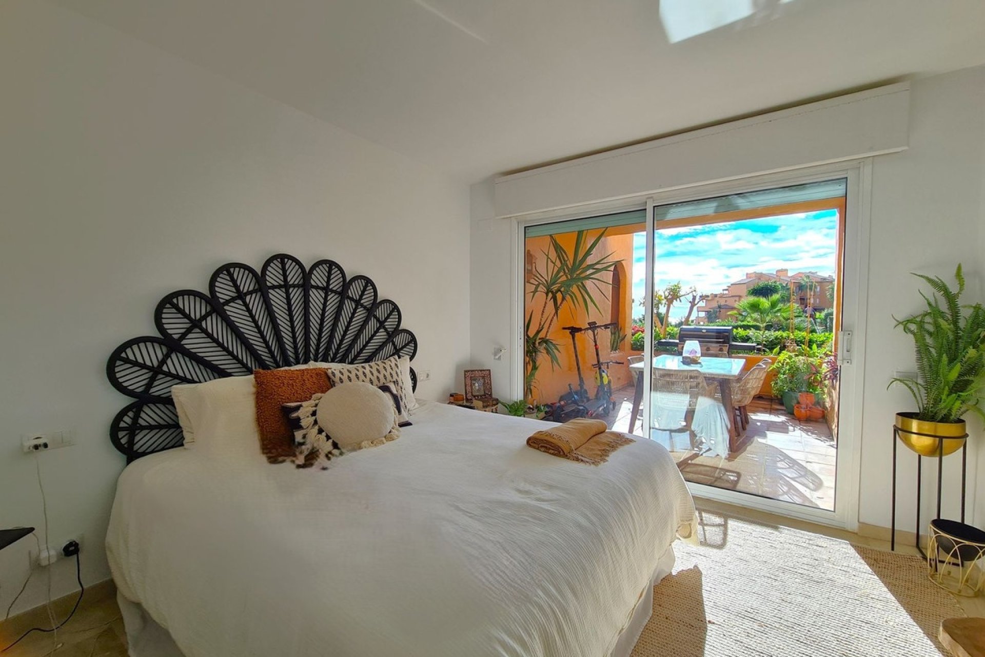 Resale - Apartment -
La Duquesa - Costa del Sol