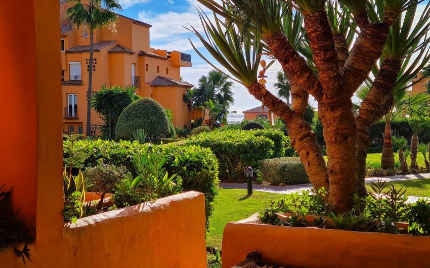 Resale - Apartment -
La Duquesa - Costa del Sol