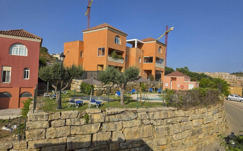 Resale - Apartment -
La Duquesa - Costa del Sol