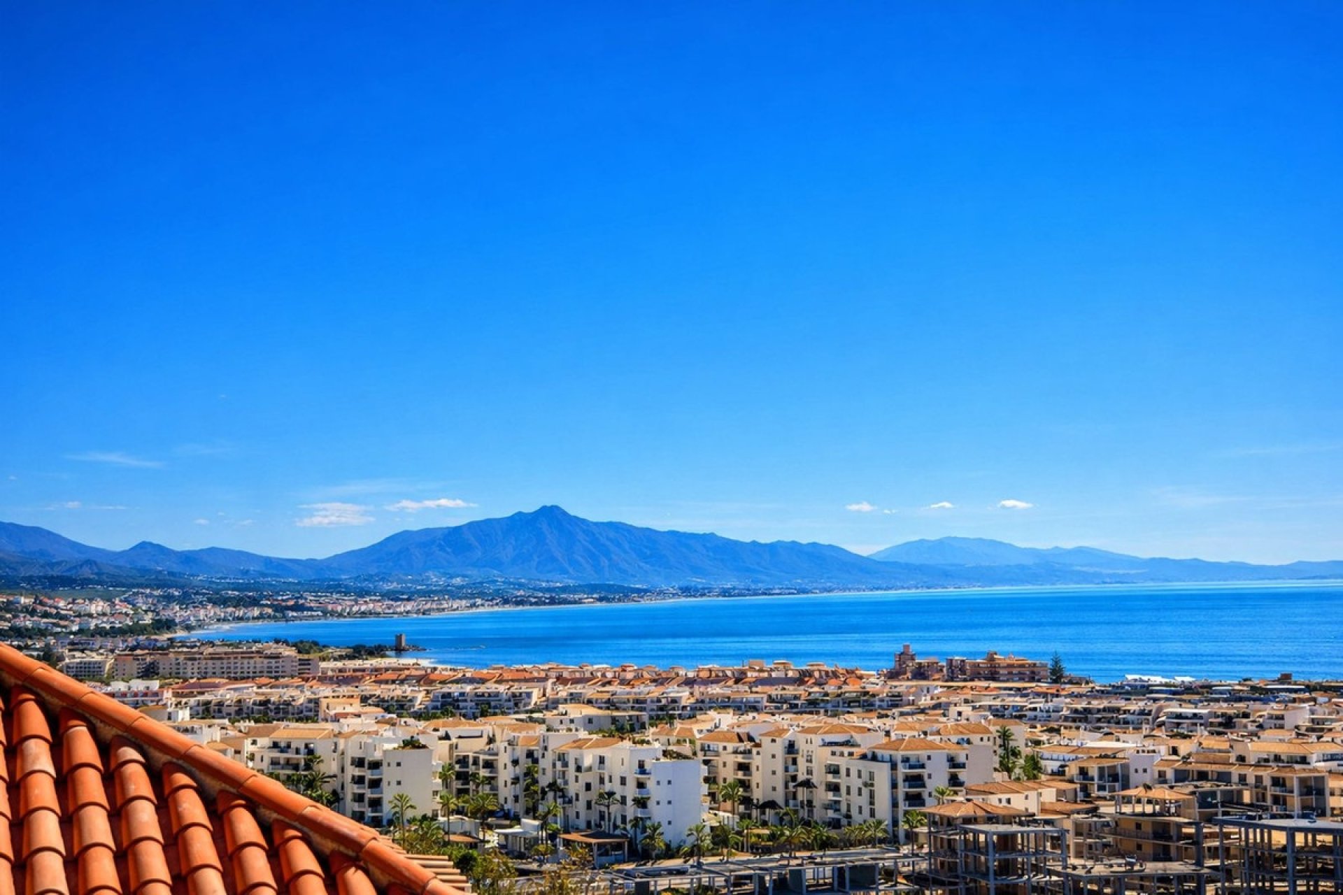 Resale - Apartment -
La Duquesa - Costa del Sol