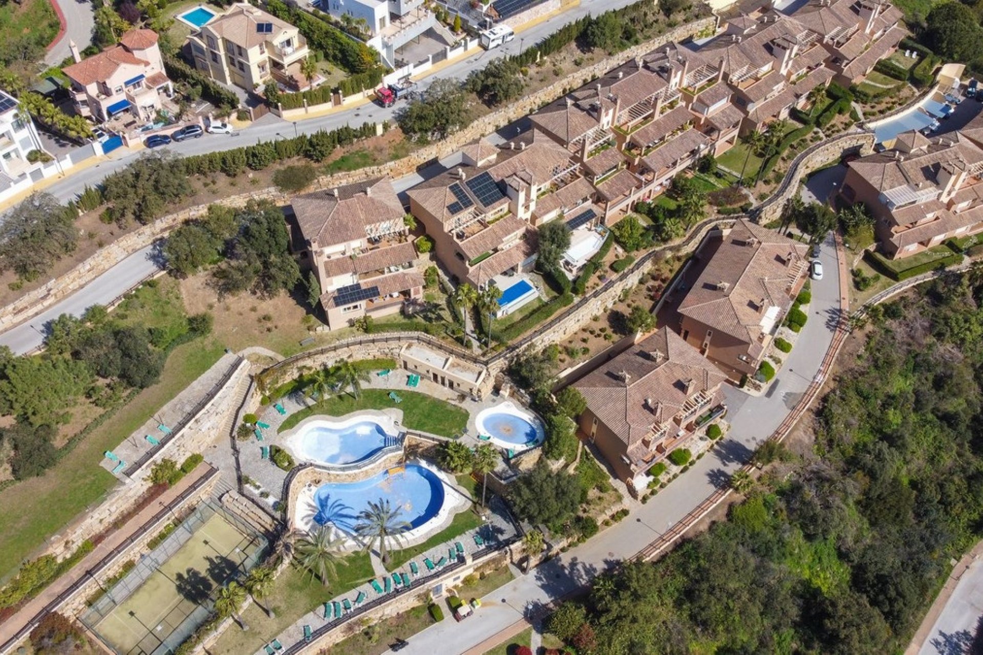 Resale - Apartment -
La Mairena - Inland