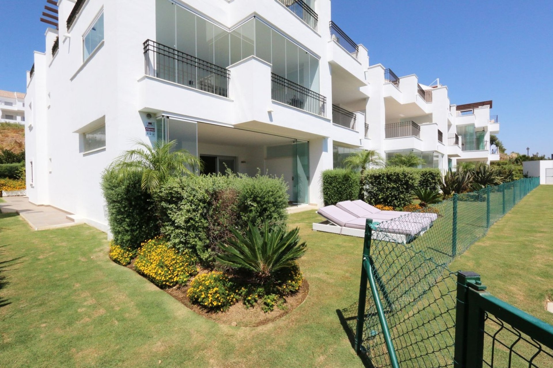 Resale - Apartment -
La Mairena - Inland