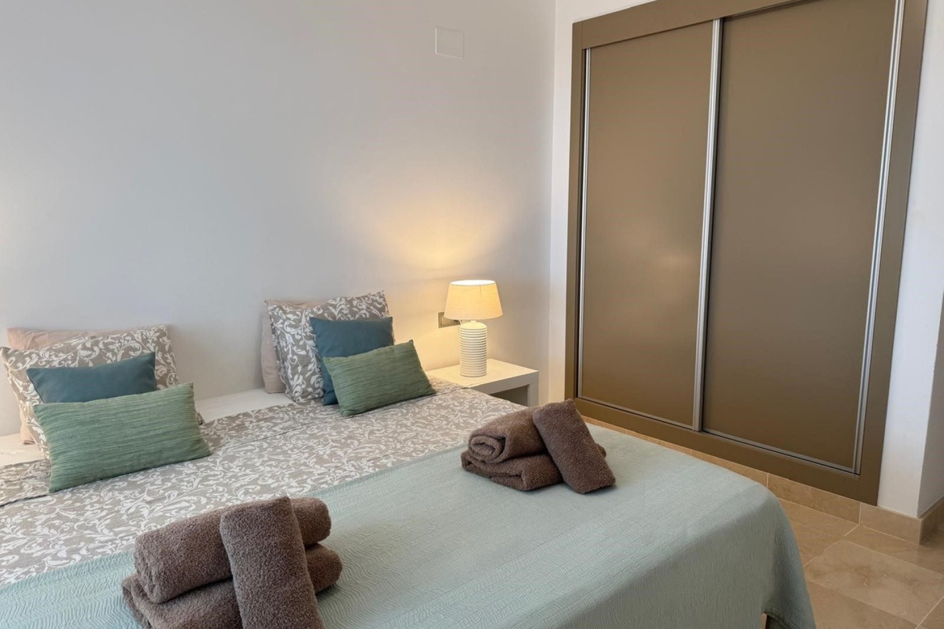 Resale - Apartment -
La Mairena - Inland