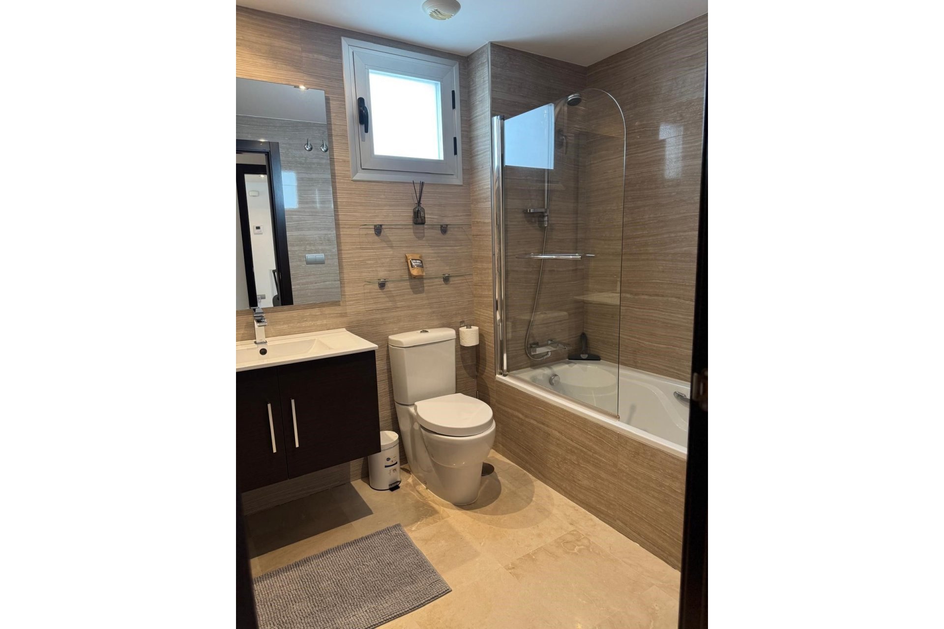 Resale - Apartment -
La Mairena - Inland