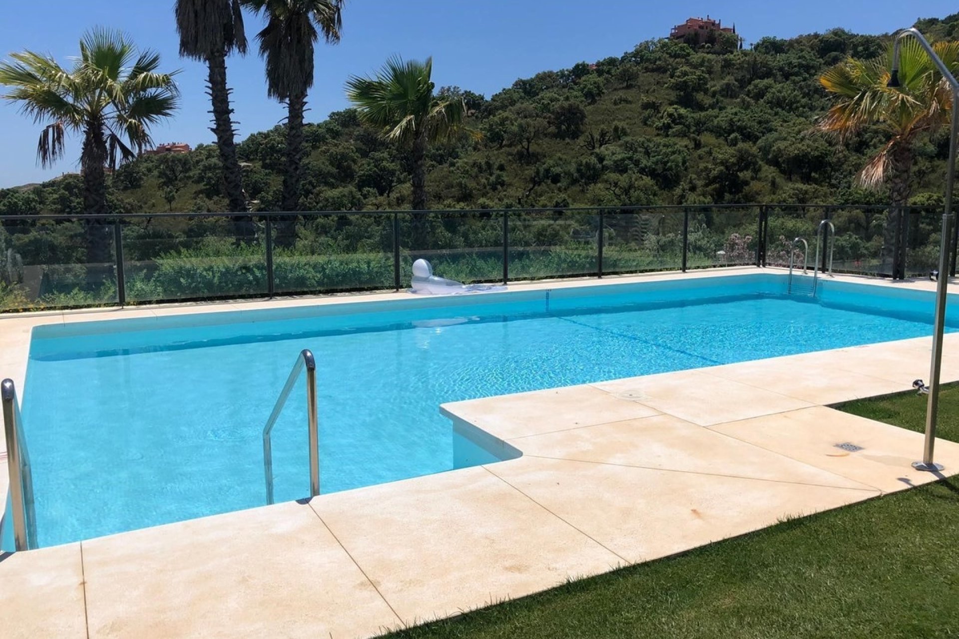 Resale - Apartment -
La Mairena - Inland