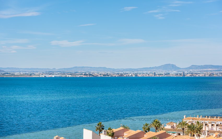 Resale - Apartment -
La Manga del Mar Menor