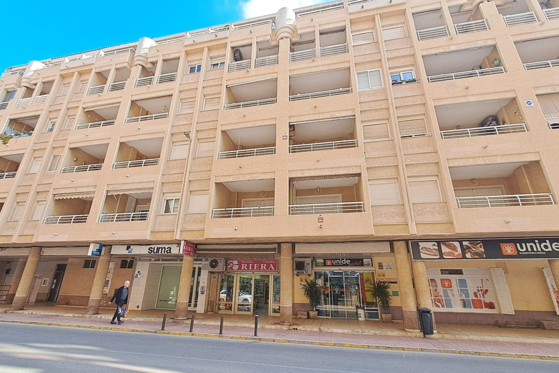 Resale - Apartment -
La Mata