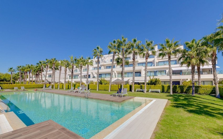 Resale - Apartment -
Las Colinas Golf Resort - Las Colinas golf