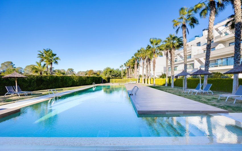 Resale - Apartment -
Las Colinas Golf Resort - Las Colinas golf