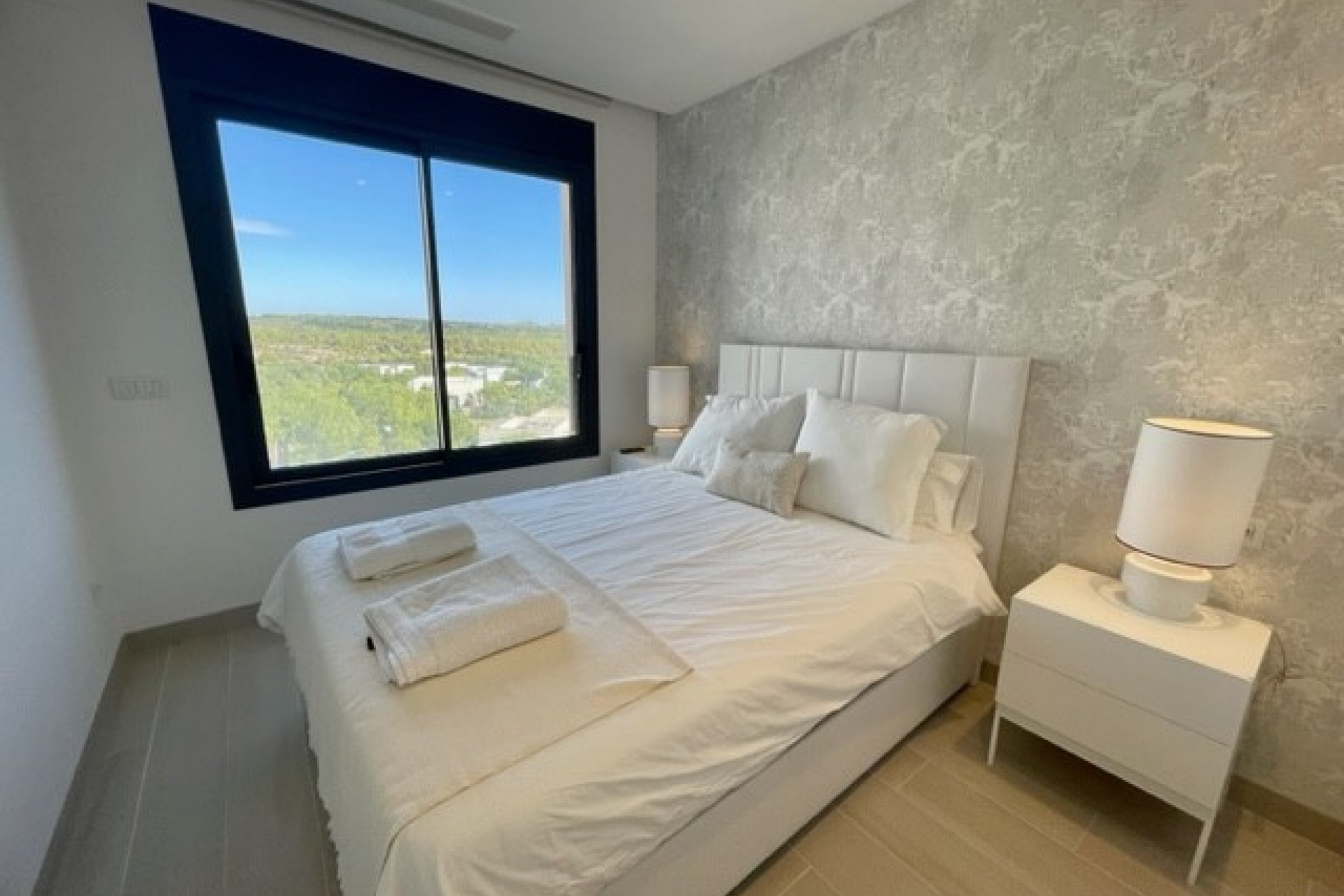 Resale - Apartment -
Las Colinas Golf Resort - Las Colinas golf