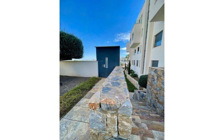 Resale - Apartment -
Las Colinas Golf Resort - Las Colinas golf