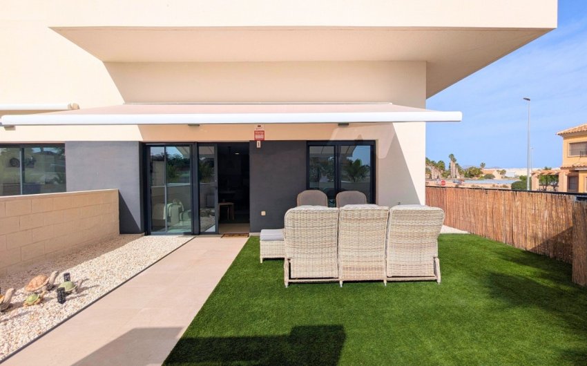 Resale - Apartment -
Lo Crispin - Inland